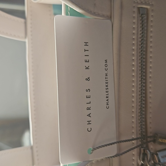 Charles & Kieth Handbag - Picture 2 of 4